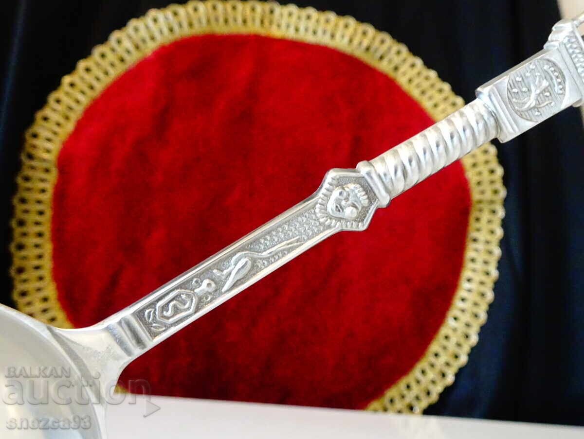 Delivery of Pewter spoon with figures of spouses, angel, stork, pewter wedding Delivery of Pewter spoon with figures of spouses, angel, stork, pewter wedding