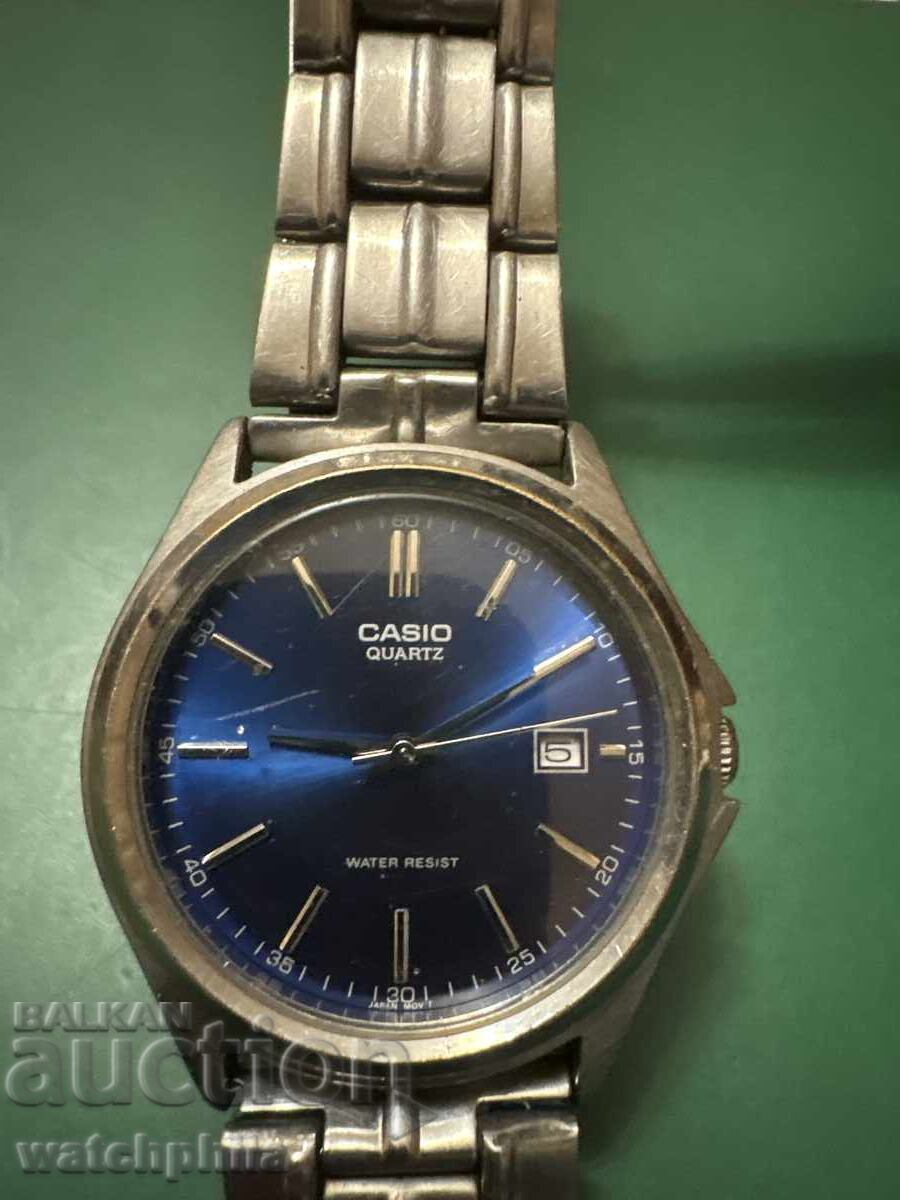 Ανδρικό ρολόι Casio Quartz. Δουλεύει Ανδρικό ρολόι Casio Quartz. Δουλεύει