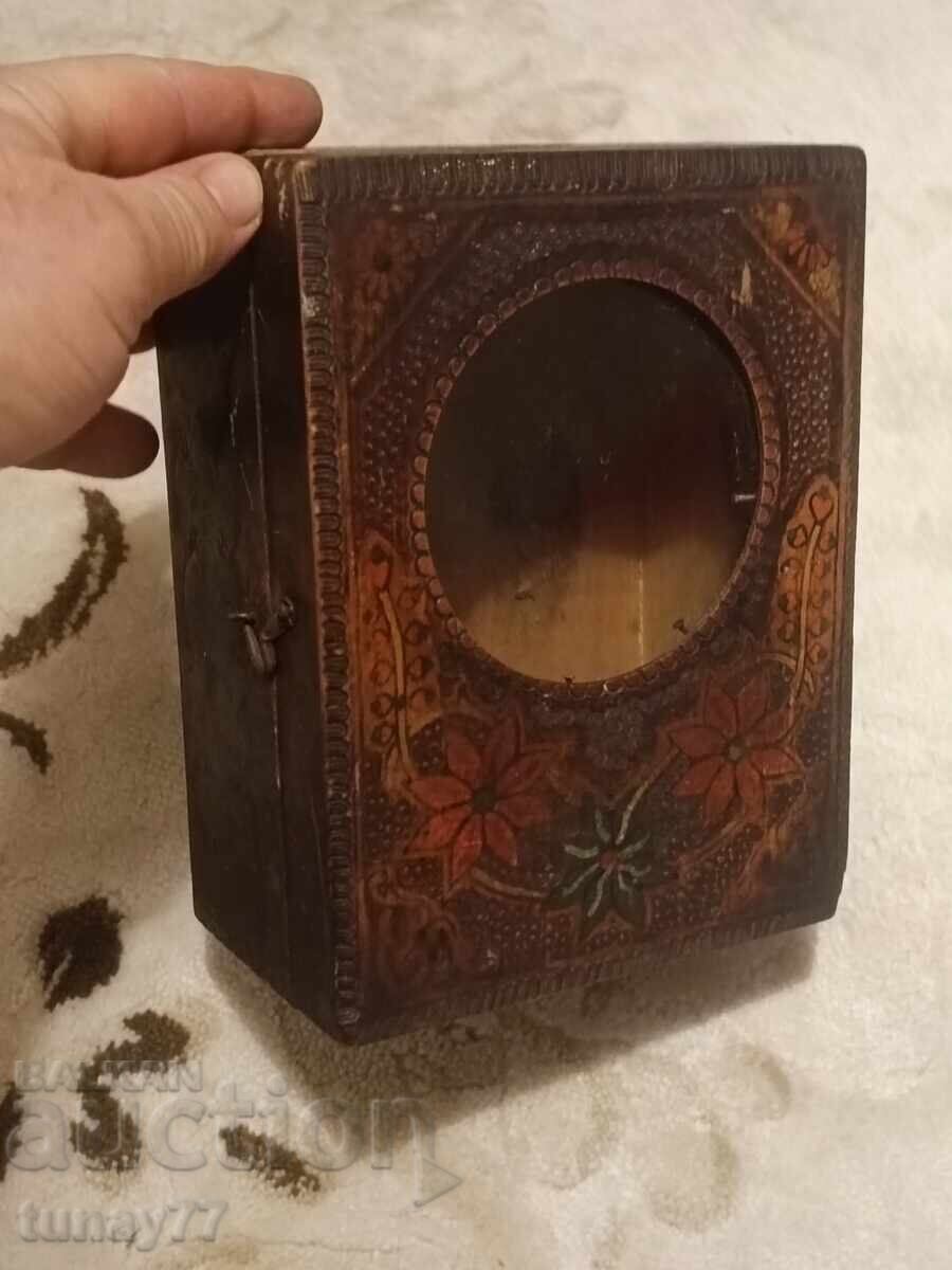 Old wooden watch box with pyrography from the Tsarist era with price 55.00 BGN | € 28.12