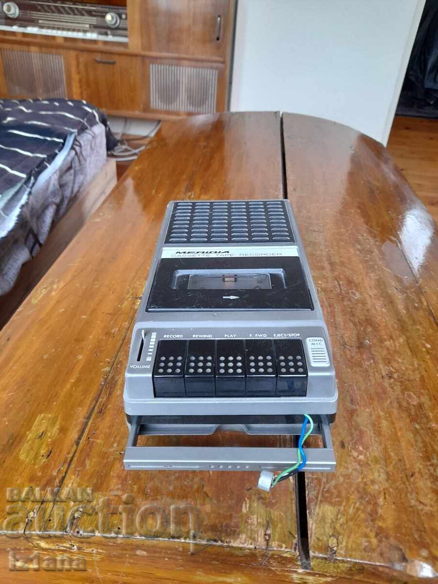 Vechi casetofon Meridia TC 801 Vechi casetofon Meridia TC 801