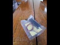 Παλαιό βολτόμετρο αυτοκινήτου με φωτεινή ένδειξη