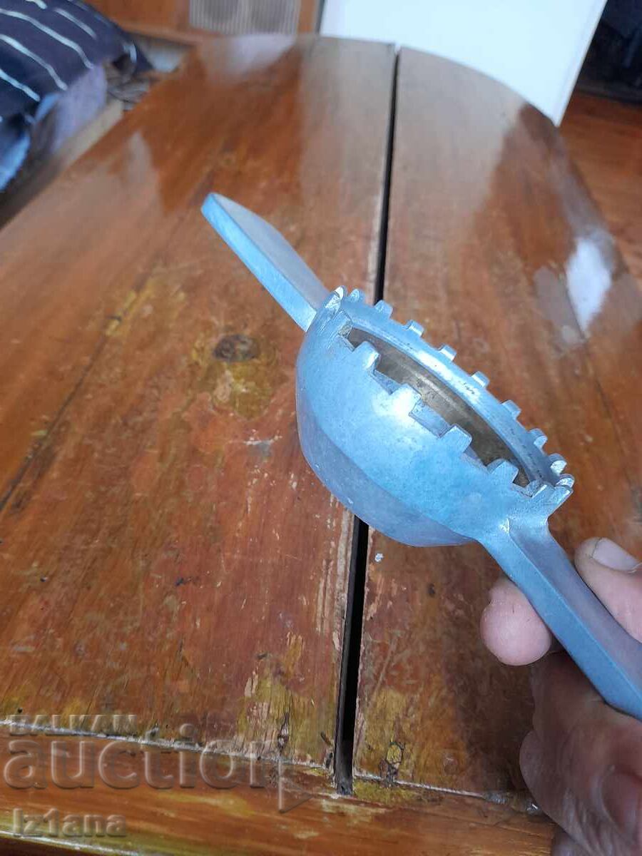 Delivery of Old jar stopper