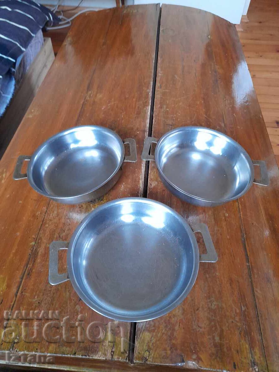 Παράδοση Παλιό ανοξείδωτο τηγάνι, τηγάνια, ανοξείδωτο ατσάλι