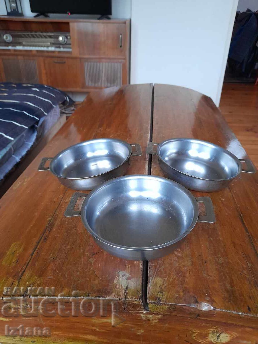 Παλιό ανοξείδωτο τηγάνι, τηγάνια, ανοξείδωτο ατσάλι