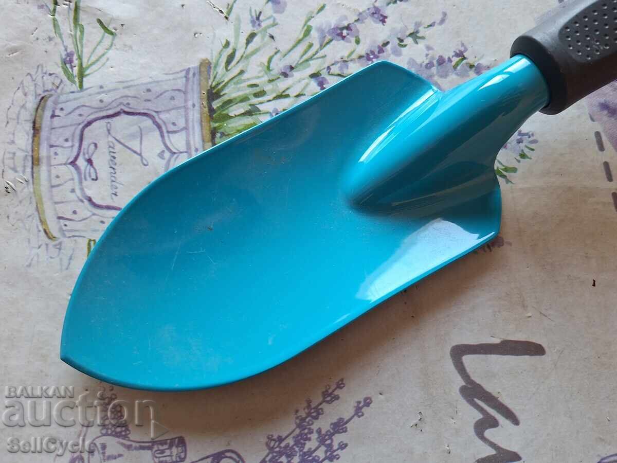 ✅ HIGH-QUALITY GARDEN SHOVEL - GARDENA❗ with price € 5.00 | 9.78 BGN