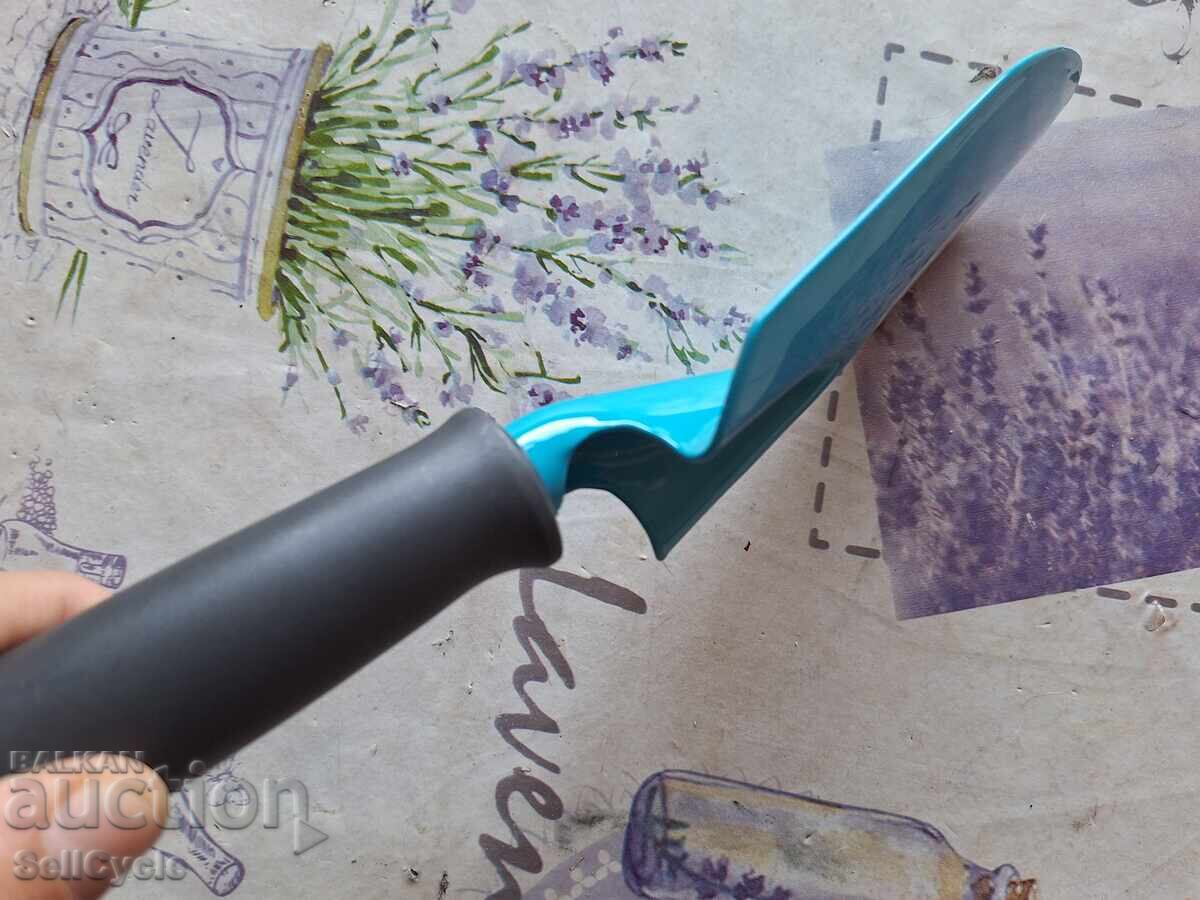 Доставка на ✅КАЧЕСТВЕНА ГРАДИНСКА ЛОПАТКА - GARDENA❗