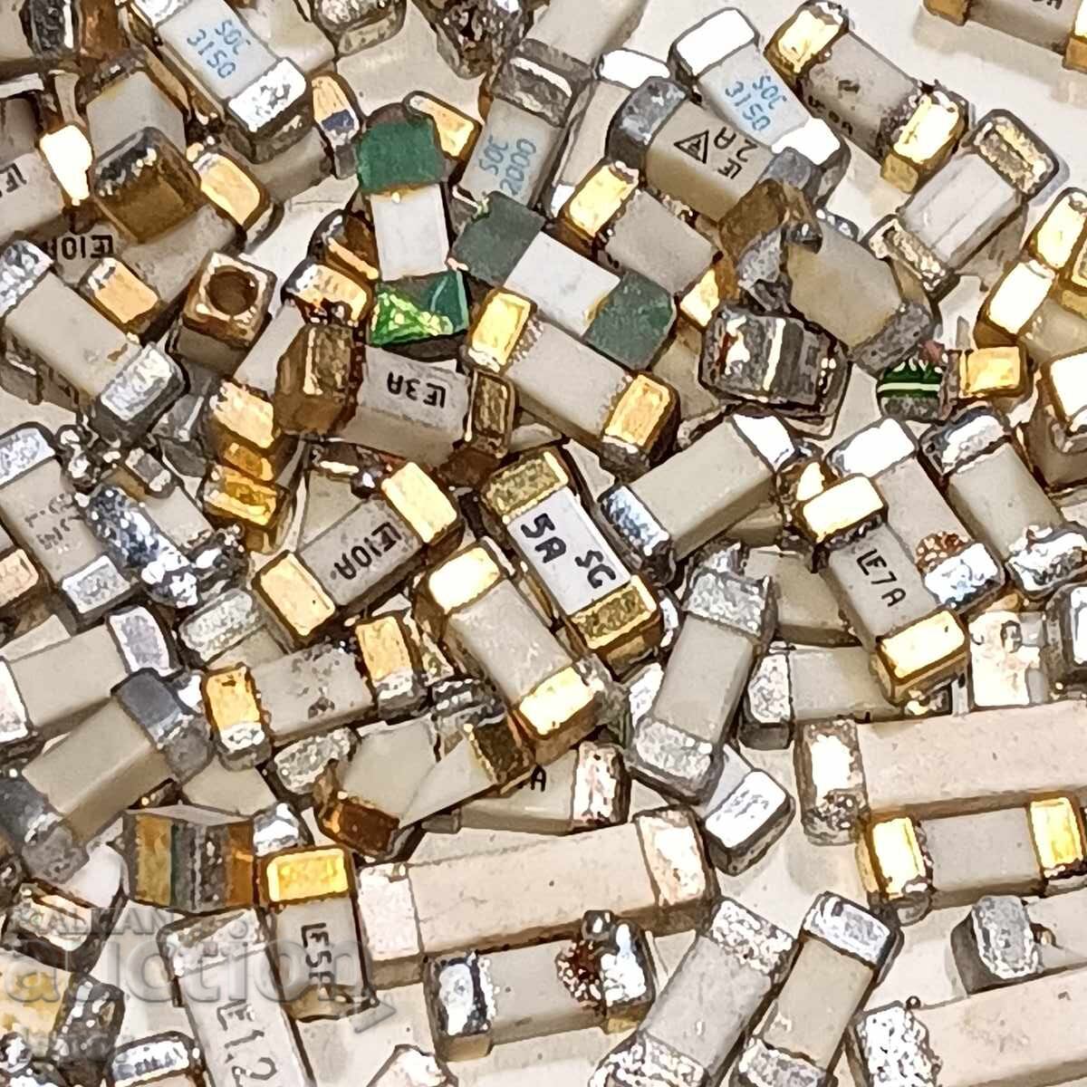 Gold-plated fuses