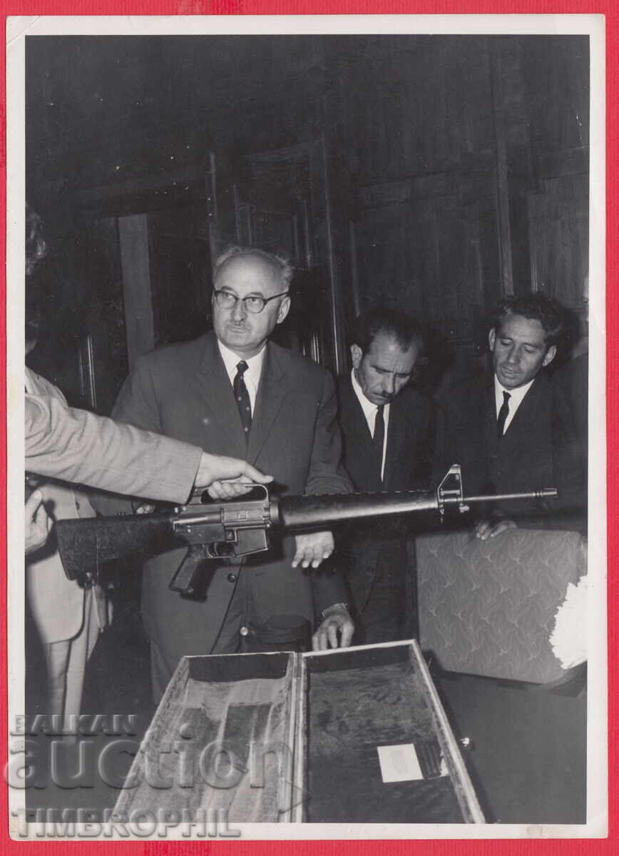 220794 / Predarea Puștii de către Delegația Străină