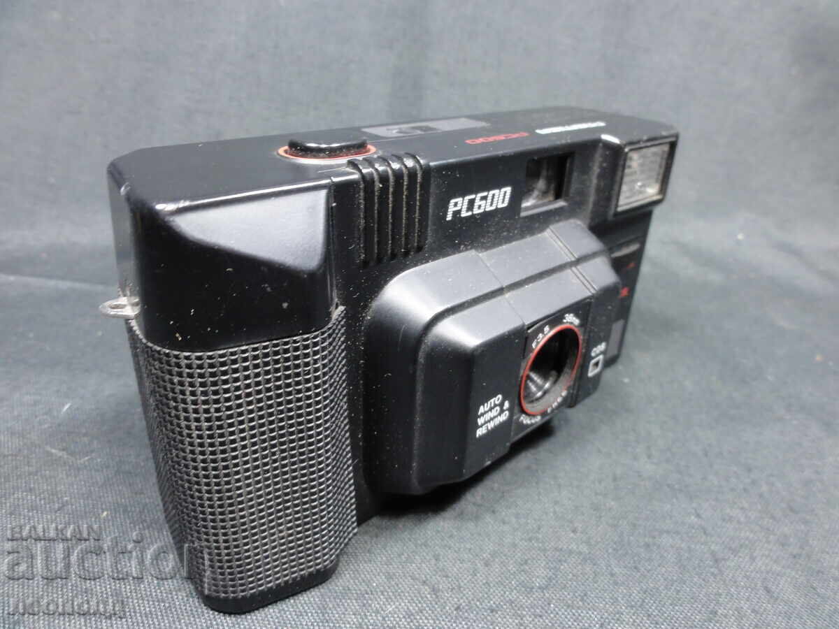 Auction  BZTs STAR RETRO FILM CAMERA PREMIER PC600