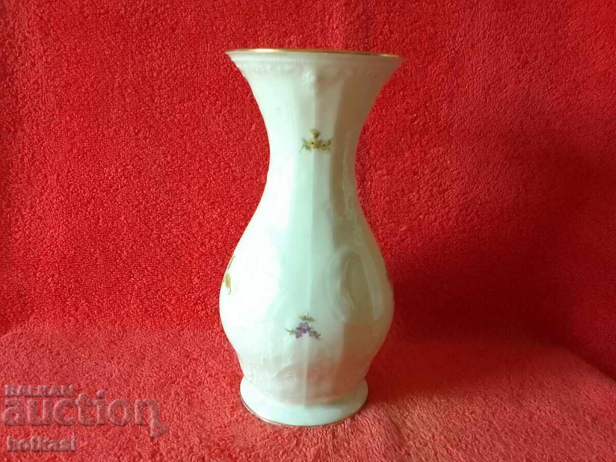 Παλιά πορσελάνινη Βάζα Rosenthal επιχρυσωμένη Ανάγλυφη επιφάνεια Υ-20 με τιμή 135.50 BGN | € 69.28