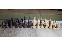 Chess pieces for connoisseurs