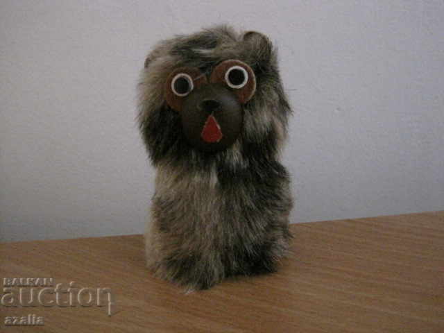 Auction Leather figurines Auction Leather figurines