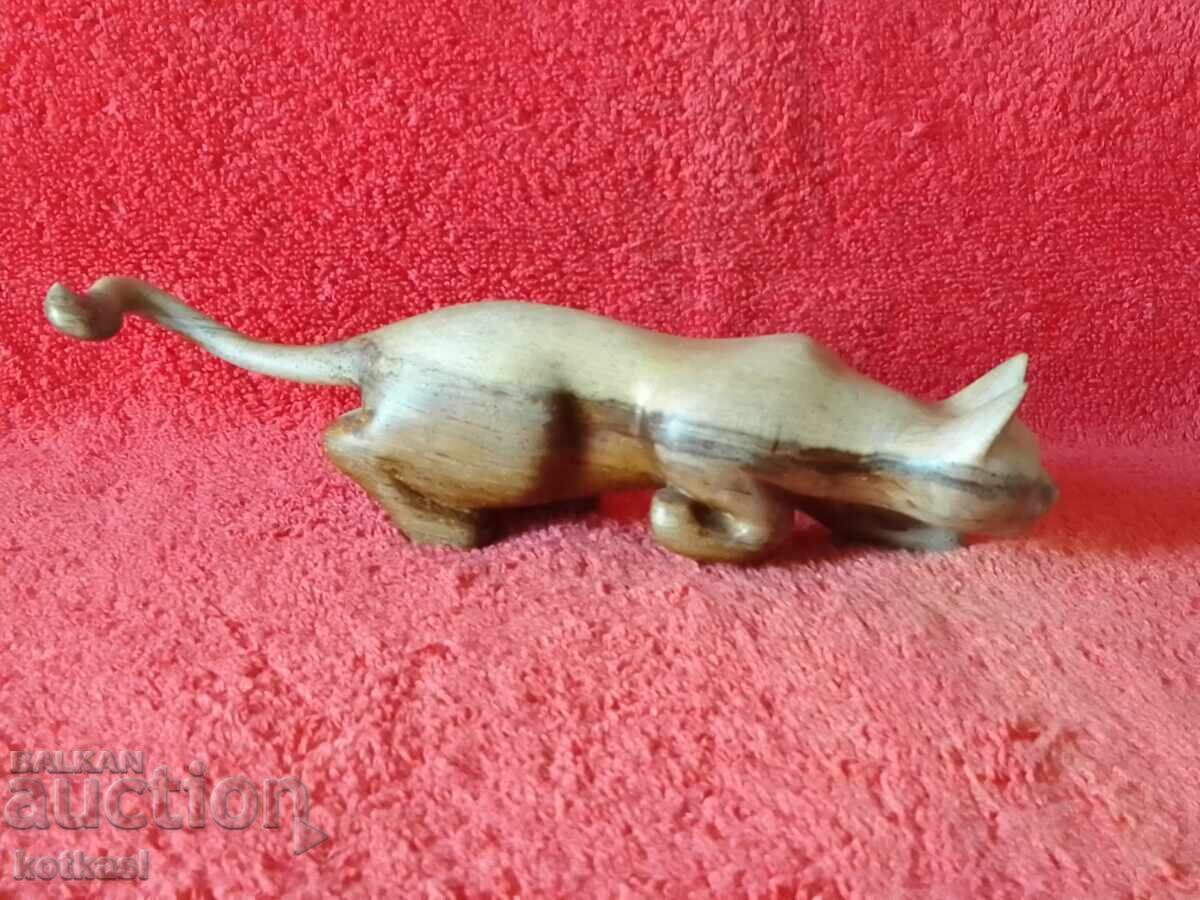 Δημοπρασία Παλιά ξυλόγλυπτη φιγούρα Γάτας που κυνηγά