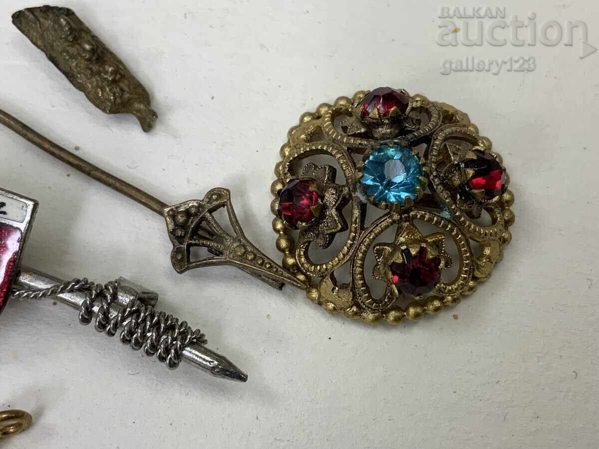 Auction Lot of badges and other items Auction Lot of badges and other items