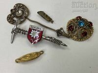 Lot of badges and other items