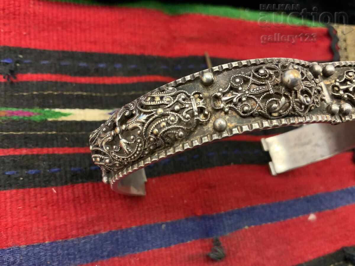 Old bracelet with price 78.00 BGN | € 39.88 Old bracelet with price 78.00 BGN | € 39.88