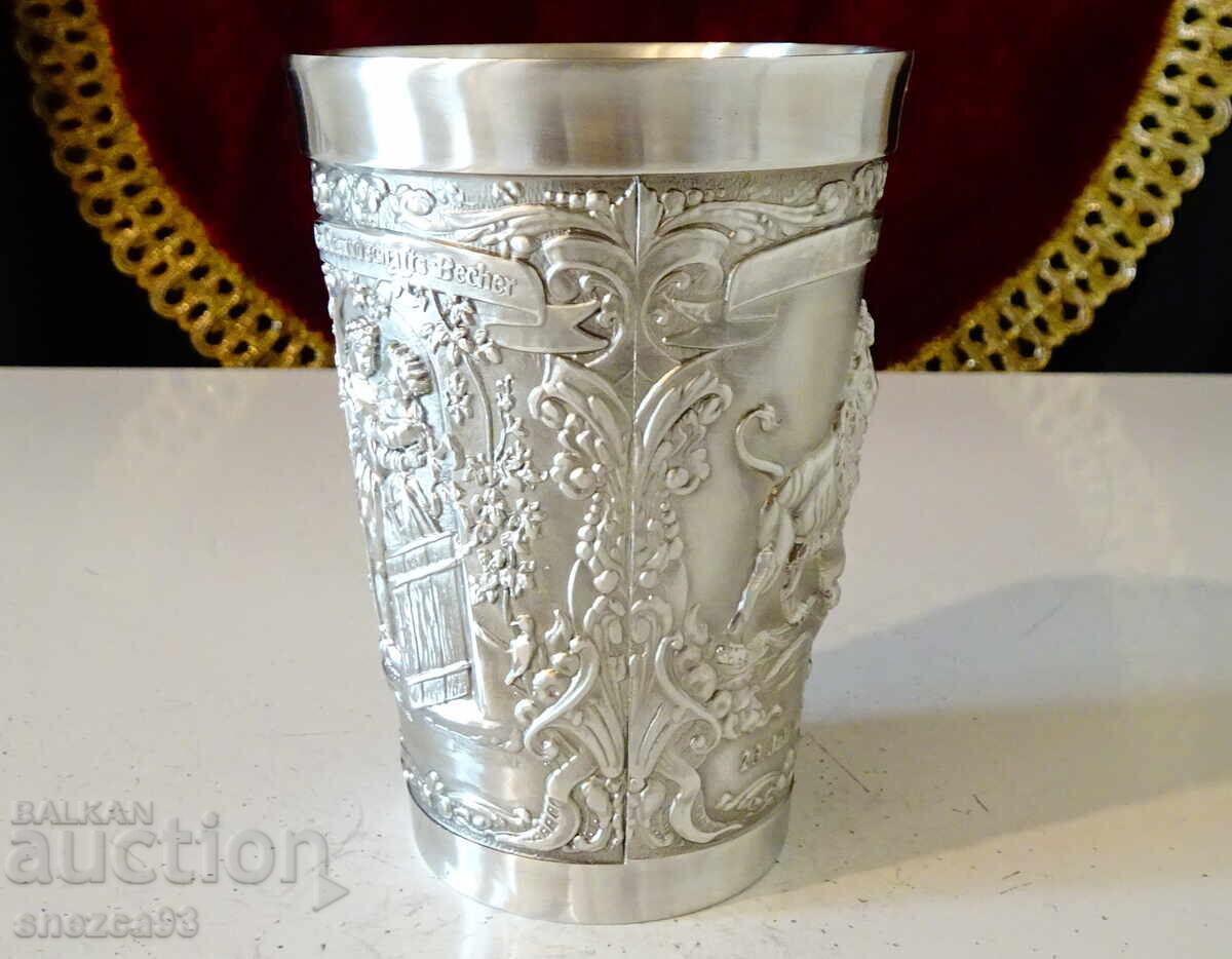 Καλαίσθητο ποτήρι κρασιού με Λιοντάρι, Φορτούνα, Εραστές με τιμή 59.00 BGN | € 30.17