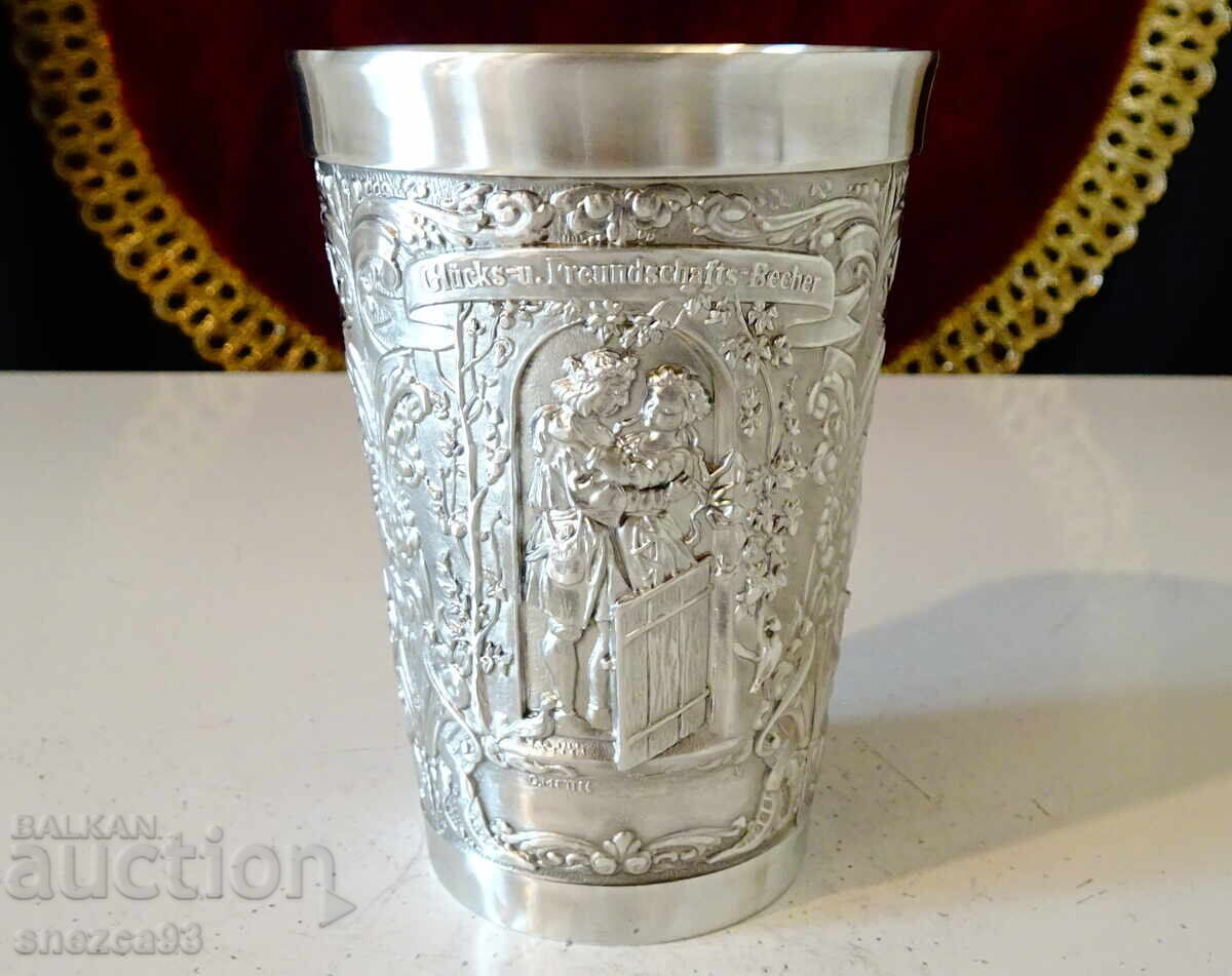 Δημοπρασία Καλαίσθητο ποτήρι κρασιού με Λιοντάρι, Φορτούνα, Εραστές