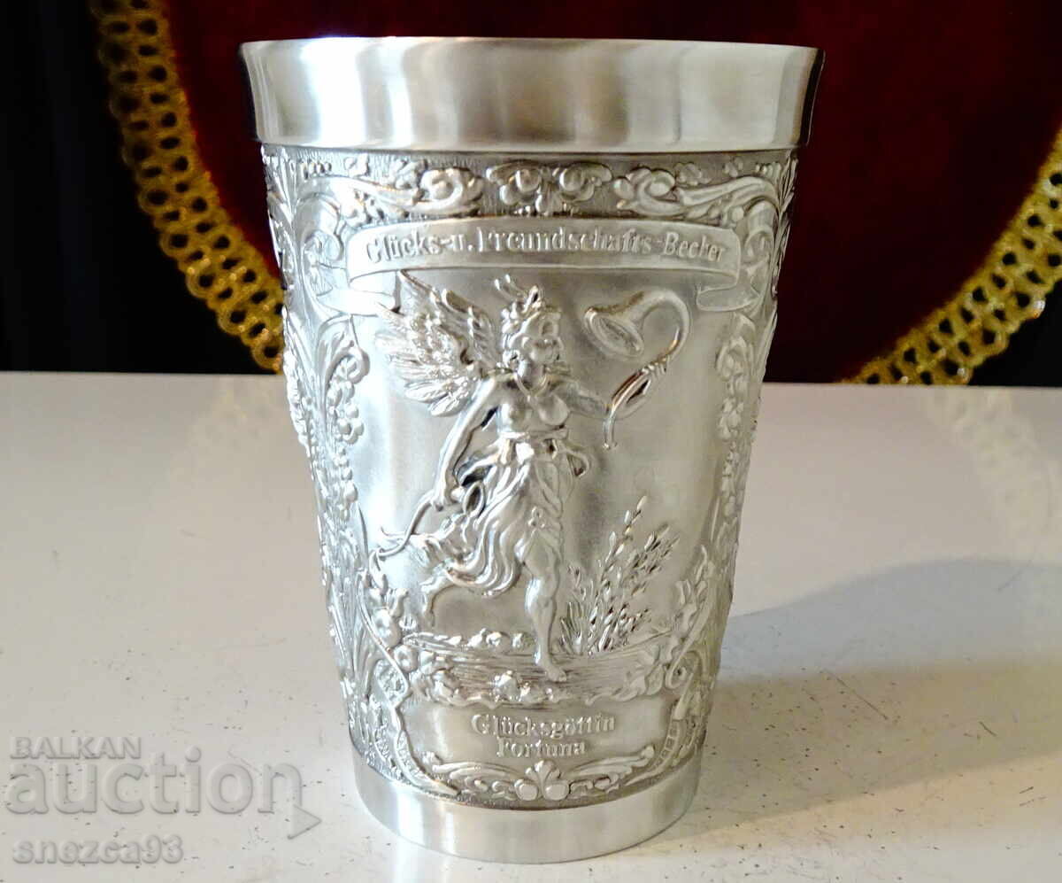 Παράδοση Καλαίσθητο ποτήρι κρασιού με Λιοντάρι, Φορτούνα, Εραστές