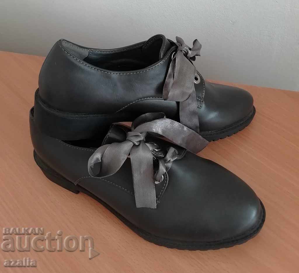 Delivery of New women's shoes, size 36 Delivery of New women's shoes, size 36