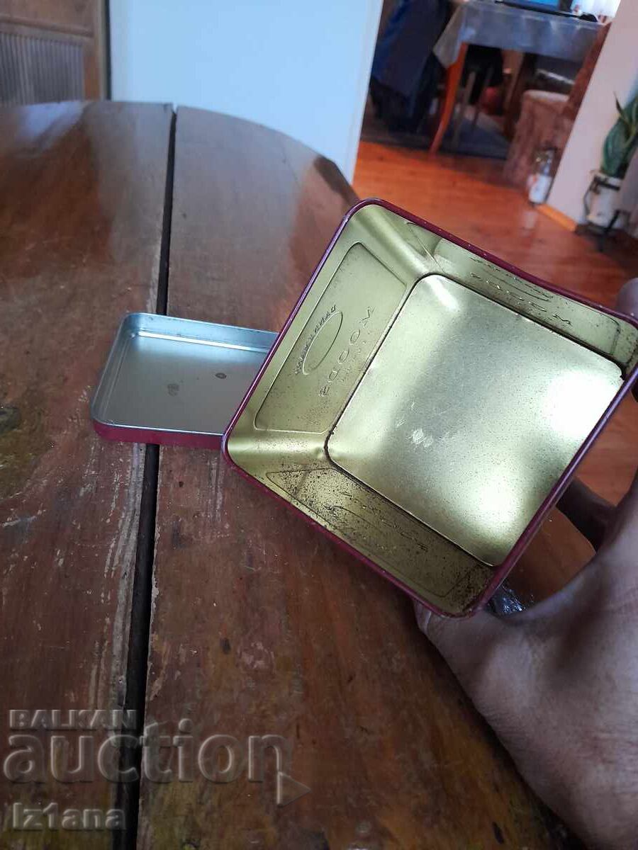 Auction  Old metal box Dannemann Mods