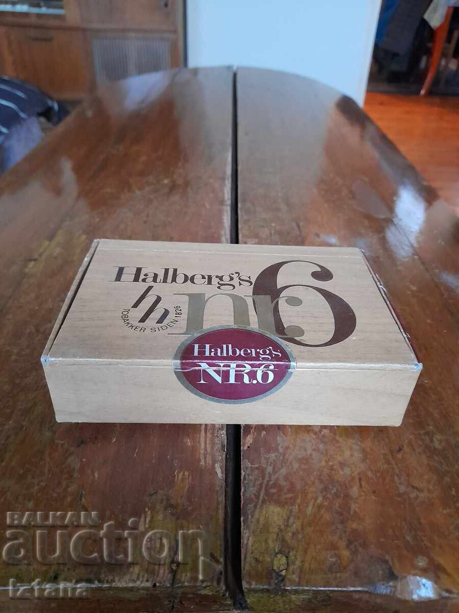Old Halbergs 6 cigar box