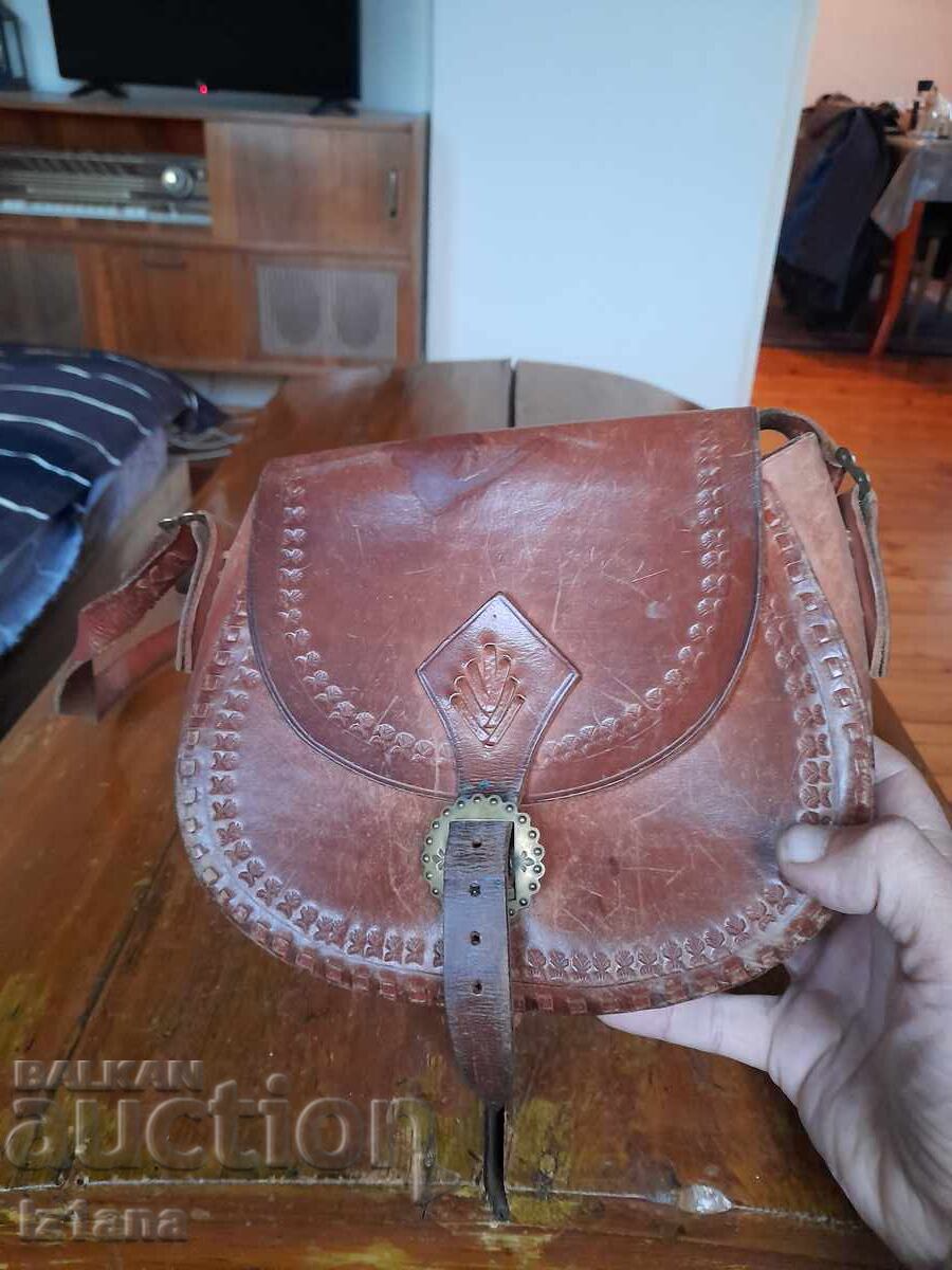 Δημοπρασία Γυναικεία δερμάτινη τσάντα