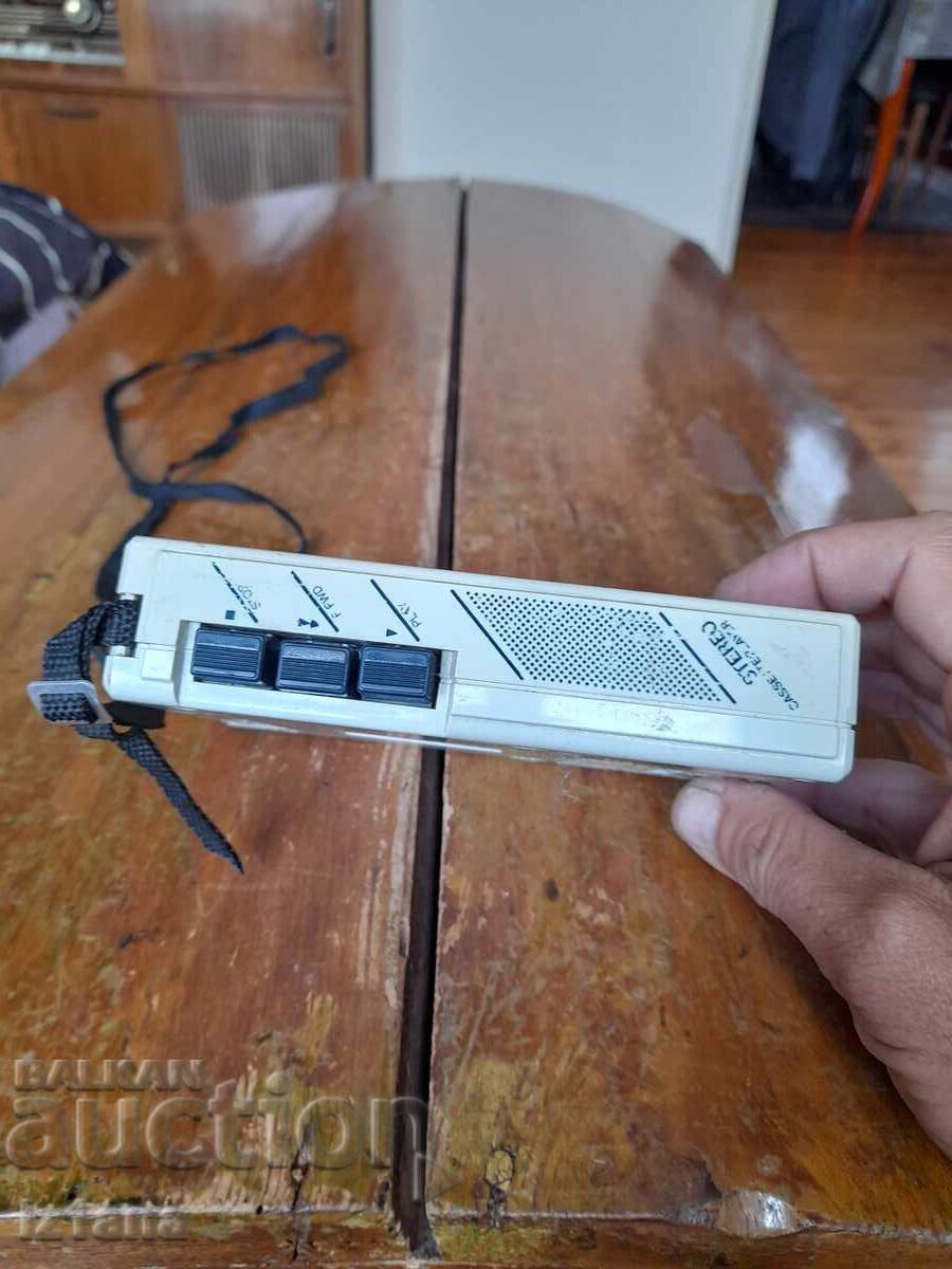 Delivery of Old Walkman Unisef