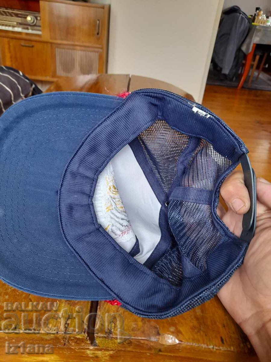 Delivery of Old Mitchell hat Delivery of Old Mitchell hat