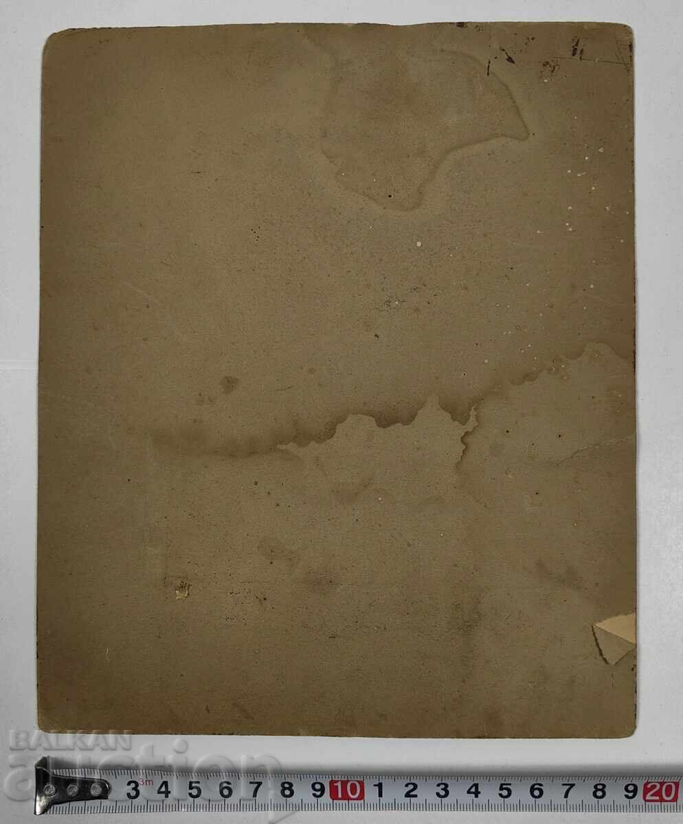 Delivery of POP PRIEST OLD PHOTO LOT CARDBOARD