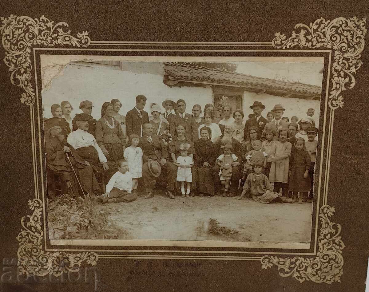 Livrarea POPA PREOT NUNTĂ POZĂ VECHE CARTON