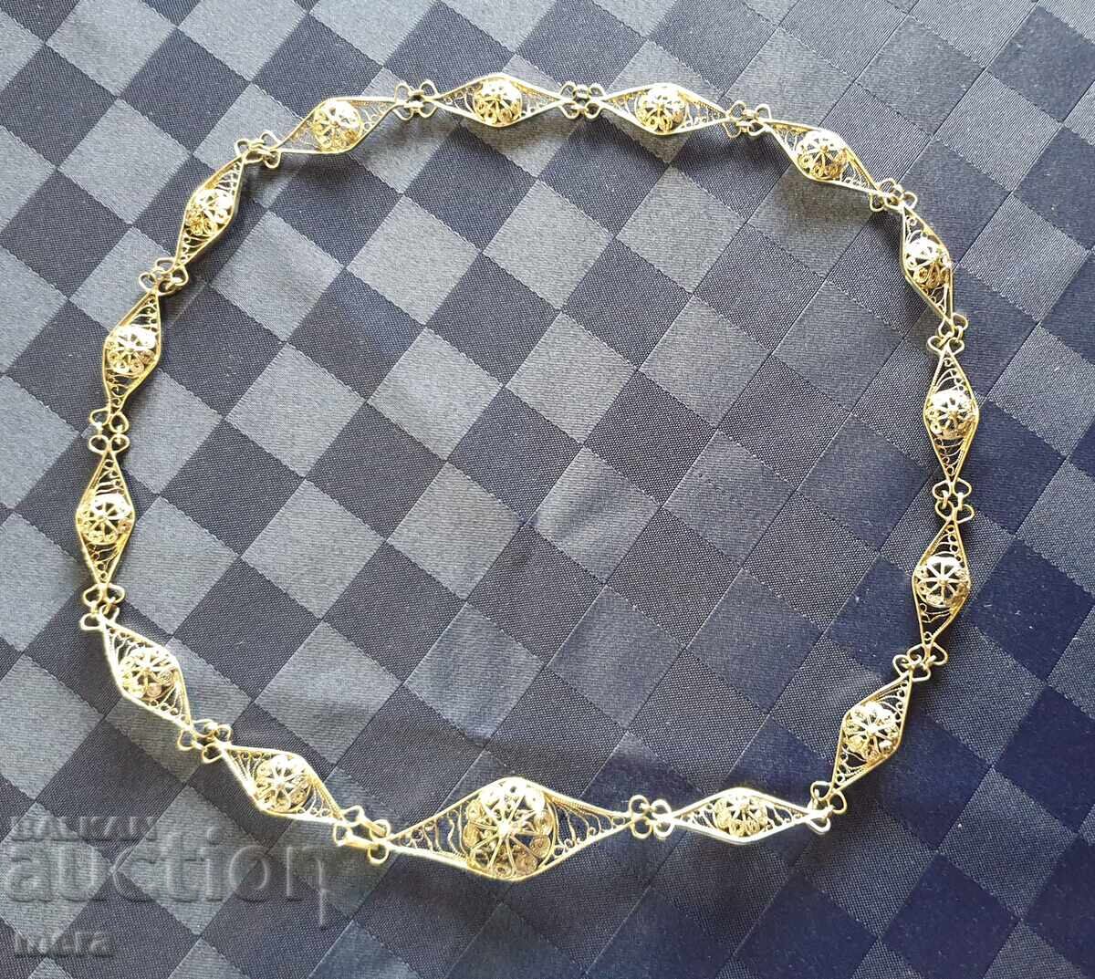 Εντυπωσιακή ασημένια ζώνη με φιλιγκράν