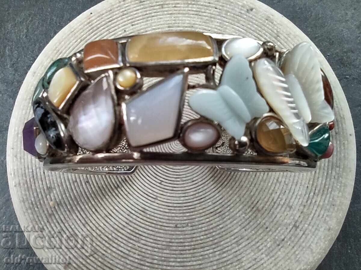 Широка СРЕБЪРНА ГРИВНА, камъни, СРЕБРО 925 с цена 997.00 лв. | € 509.76 Широка СРЕБЪРНА ГРИВНА, камъни, СРЕБРО 925 с цена 997.00 лв. | € 509.76