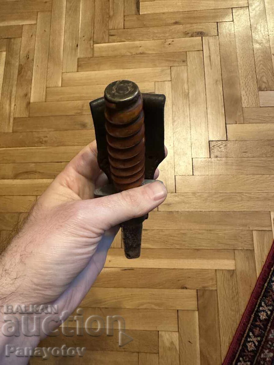 Licitație CUȚIT DE TRANȘEE SABIE SABIE PUMNAL PARAȘUTĂ PIESE IMPERIALE TEACĂ SABIE