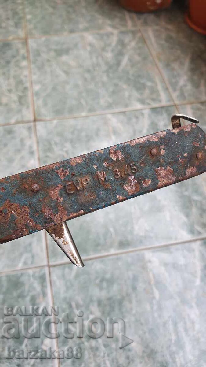 Παράδοση Ένας παλιός αναπτήρας για σόμπα υγραερίου