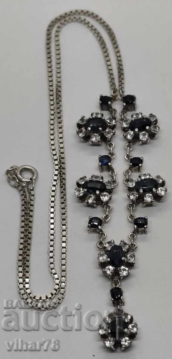 Доставка на Сребърно колие със сапфир и диаманти Доставка на Сребърно колие със сапфир и диаманти