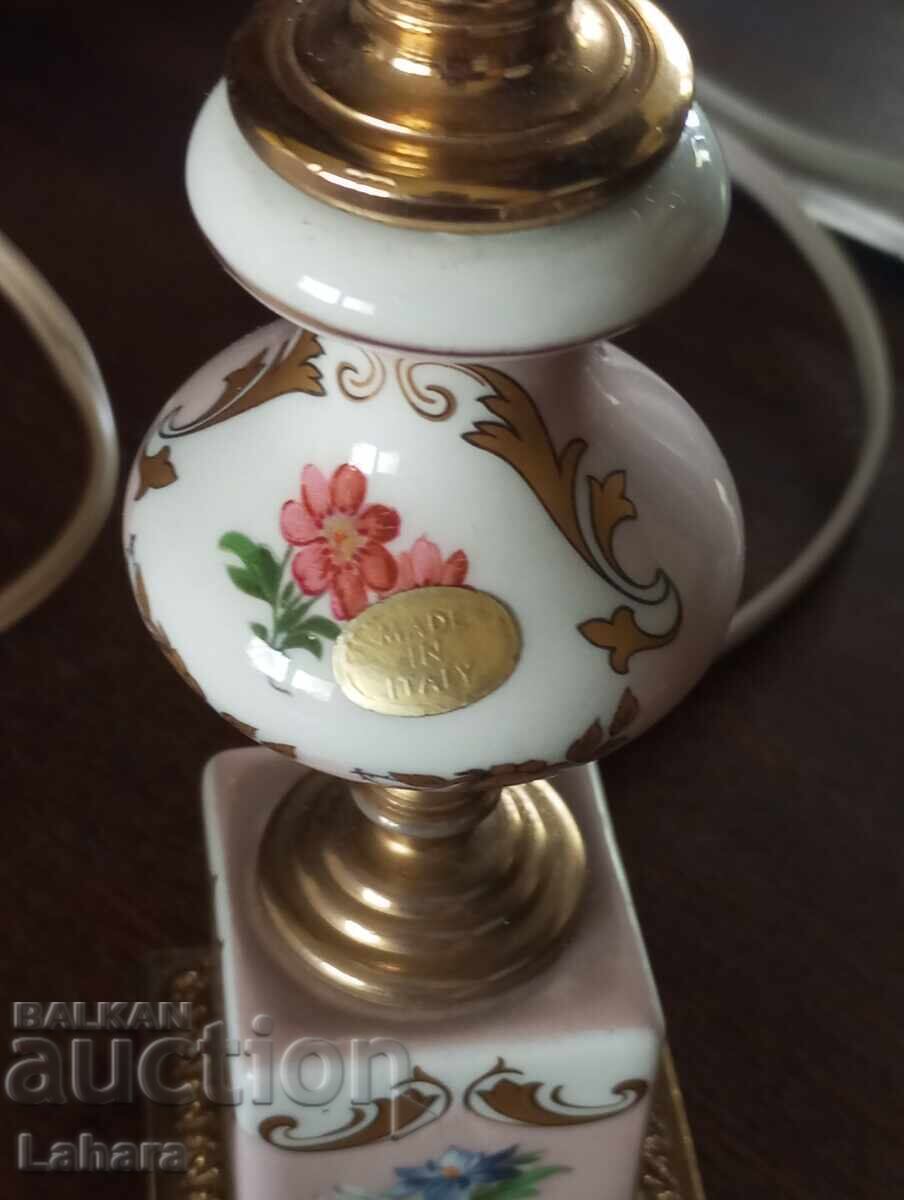 Auction  Beautiful Italian porcelain nightstand / table lamp