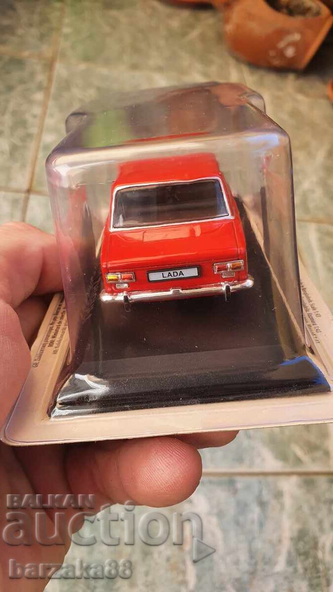 Model Lada Deagostini cu preț 15.00 BGN | € 7.67 Model Lada Deagostini cu preț 15.00 BGN | € 7.67