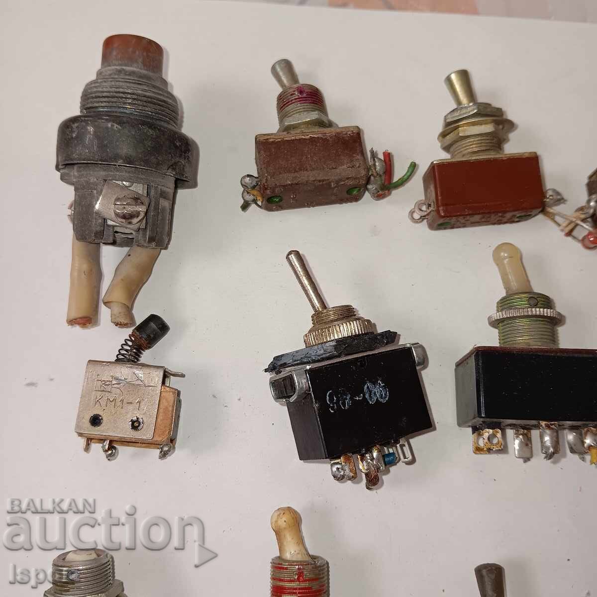 Διακόπτες (Τουμπλέρ) ΕΣΣΔ με τιμή 30.00 BGN | € 15.34