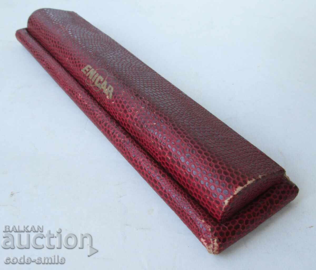 Delivery of Old ENICAR Art Deco wristwatch box Delivery of Old ENICAR Art Deco wristwatch box