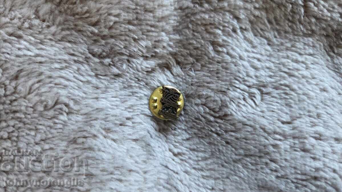 Emblemă de fotbal Birmingham, foarte mică, oficială cu preț 20.00 BGN | € 10.23 Emblemă de fotbal Birmingham, foarte mică, oficială cu preț 20.00 BGN | € 10.23