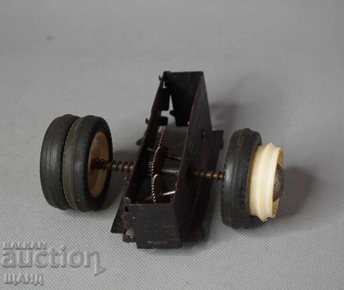 Licitație Anvelope pentru camion de jucărie ZIL vechi rusesc