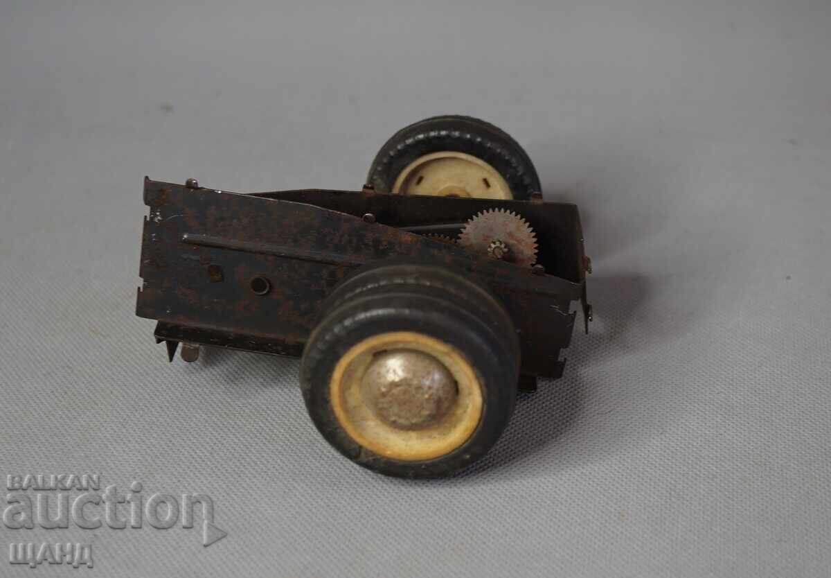 Anvelope pentru camion de jucărie ZIL vechi rusesc