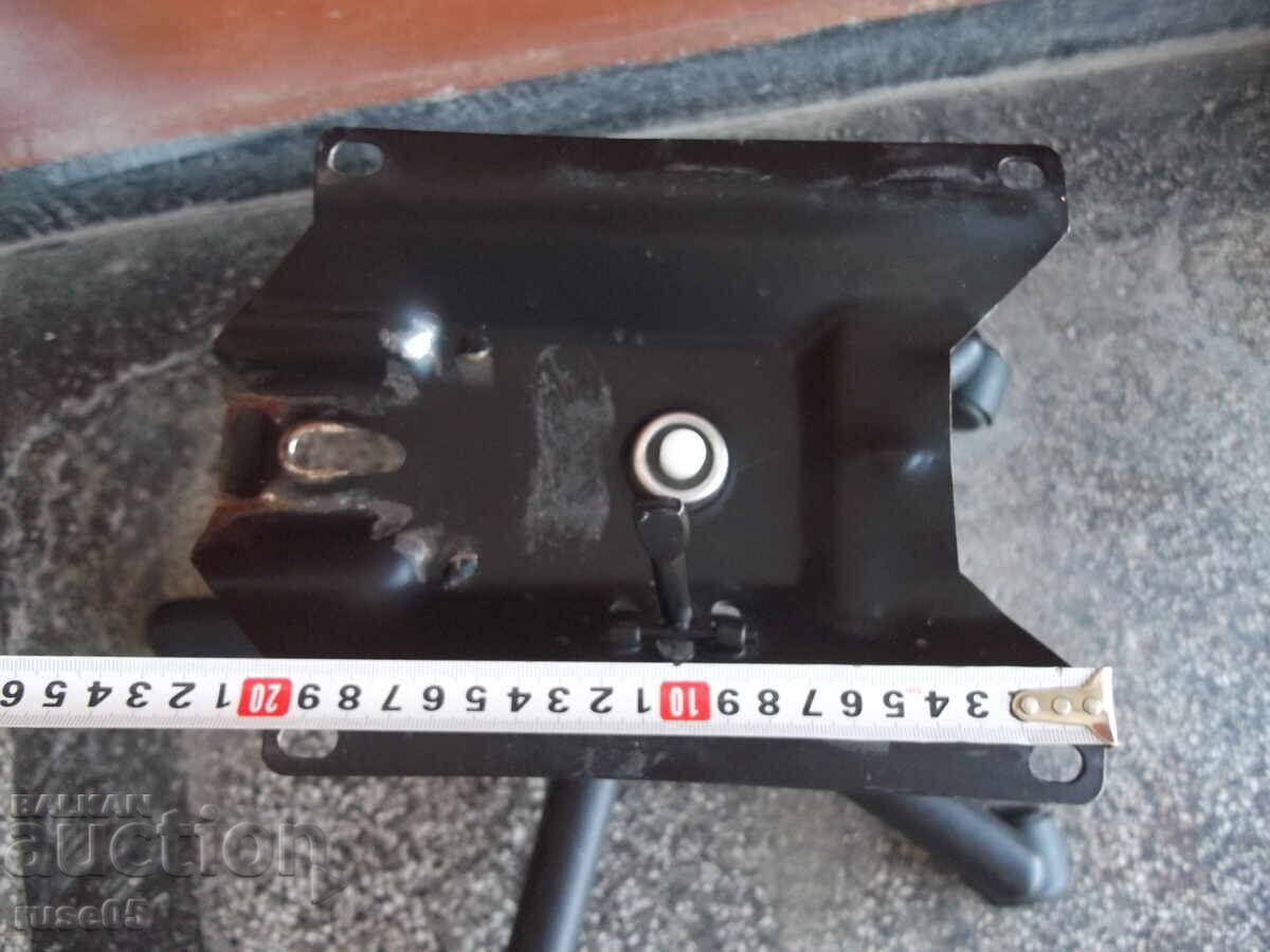 Licitație Cruce cu role, amortizor și mecanism pentru scaun de birou -8 Licitație Cruce cu role, amortizor și mecanism pentru scaun de birou -8