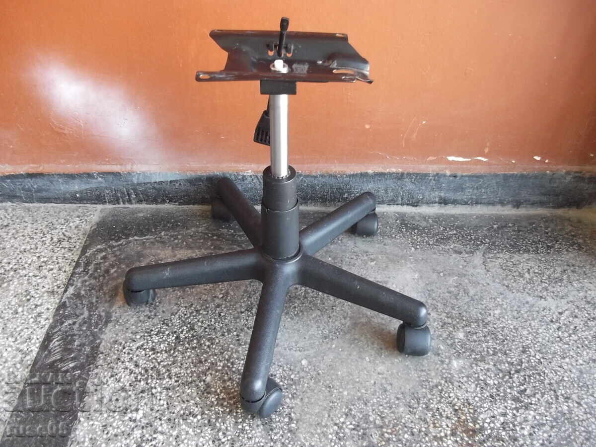 Cruce cu role, amortizor și mecanism pentru scaun de birou -8 - 5 Cruce cu role, amortizor și mecanism pentru scaun de birou -8 - 5