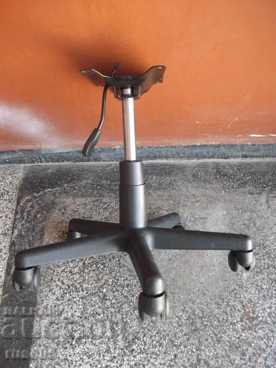 Cruce cu role, amortizor și mecanism pentru scaun de birou -8 - 6 Cruce cu role, amortizor și mecanism pentru scaun de birou -8 - 6