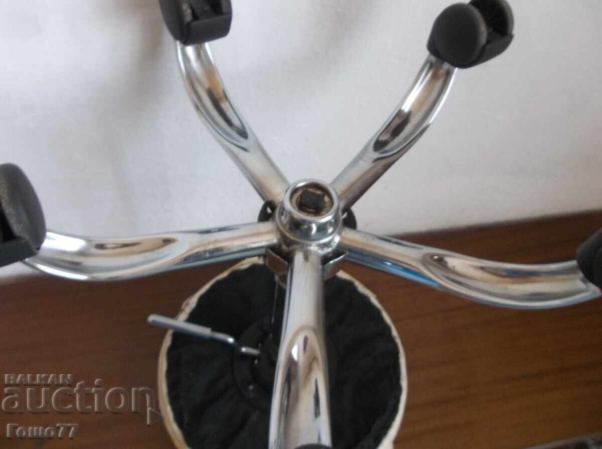 Auction A chair Auction A chair