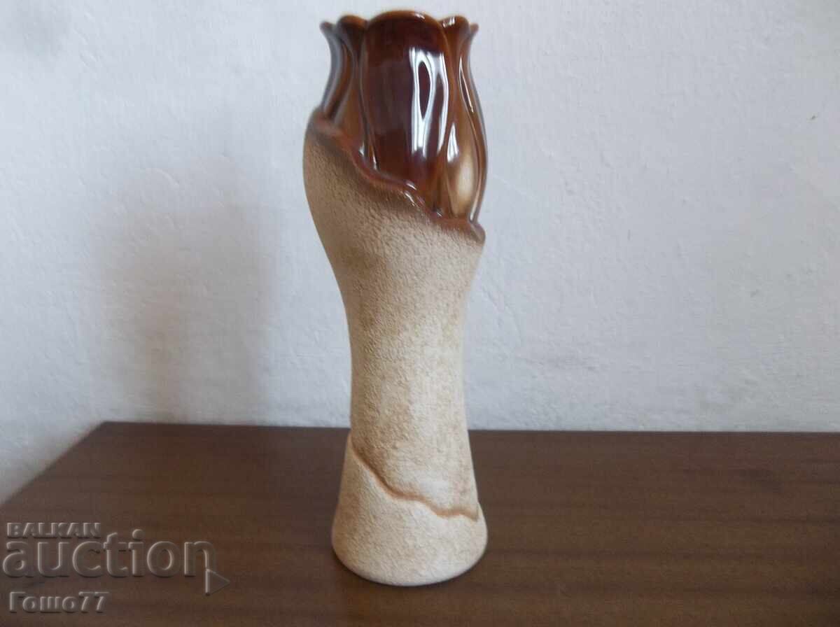 A vase with price € 5.00 | 9.78 BGN