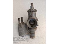 Carburator pentru o bicicletă veche