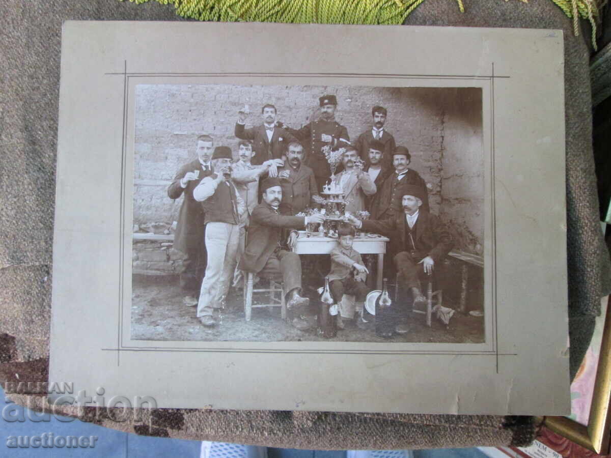 Photo of a "Nazdravets" cardboard from the Balkans, early 20th century